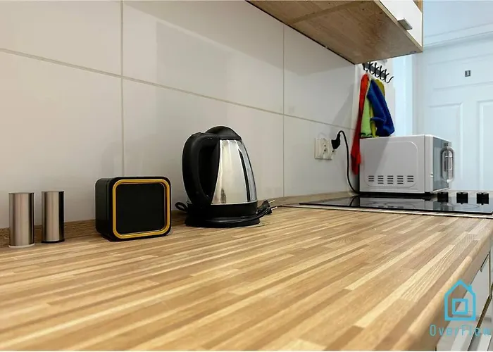 Waza Room